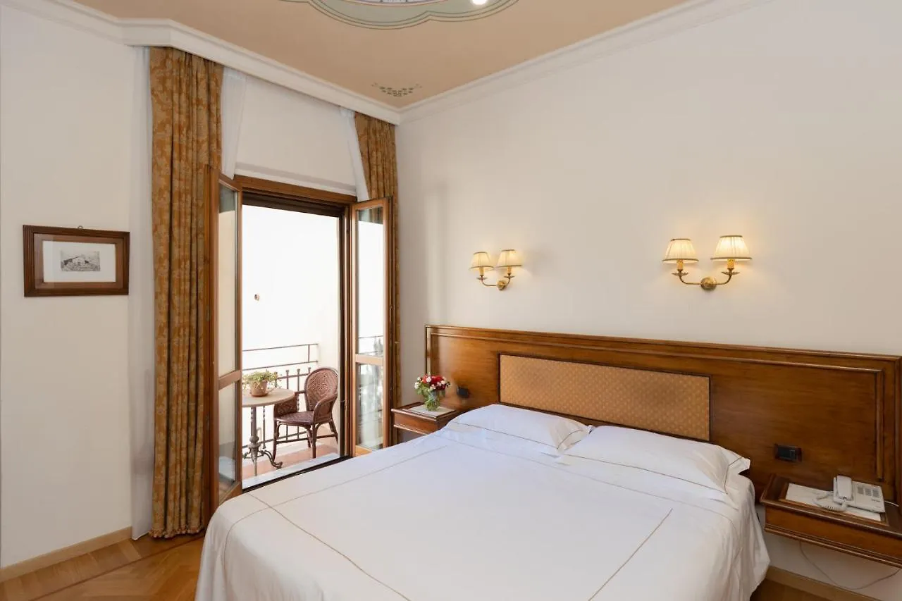 פירנצה Adler Cavalieri Hotel-Private Spa & Gym 4*,  איטליה