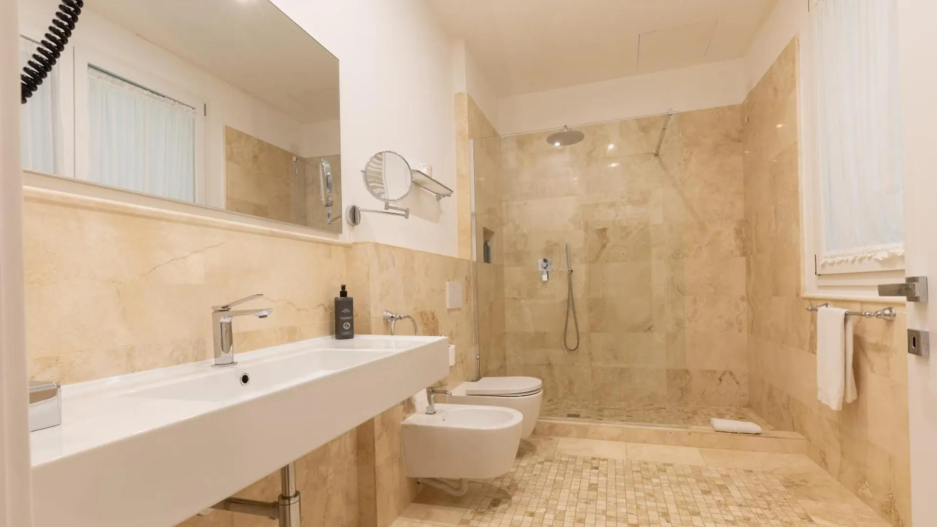 פירנצה Adler Cavalieri Hotel-Private Spa & Gym 4*,